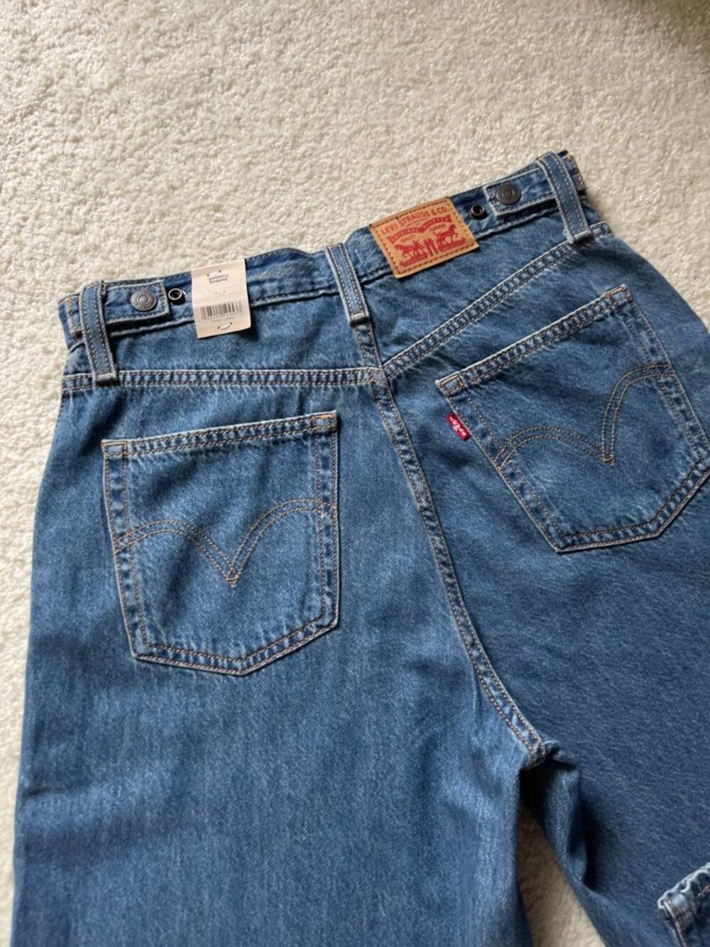NWT Levi's Cinch Baggy High Rise Women's Jeans Size 28/31 - Picture 6 of 12